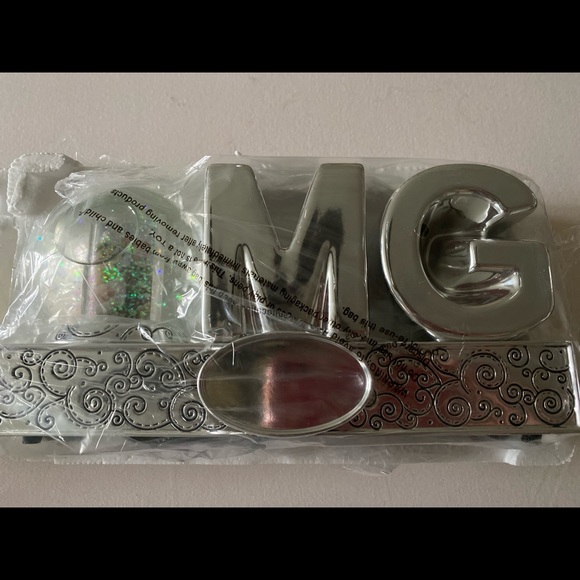 NWT - New in box - Danbury Falls Water Globe “OMG” from Things Remembered. - Picture 1 of 4